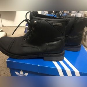 Rocawear Sidezip Leather Boot